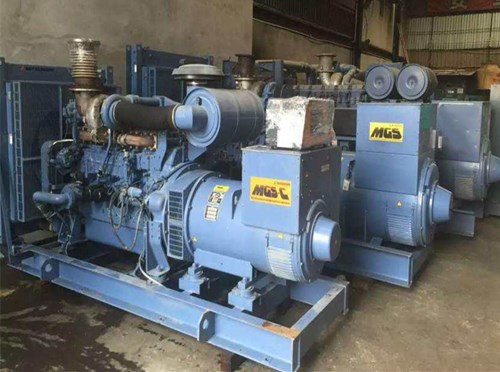 合浦发电机组带负载降电压是什么原因照成的？