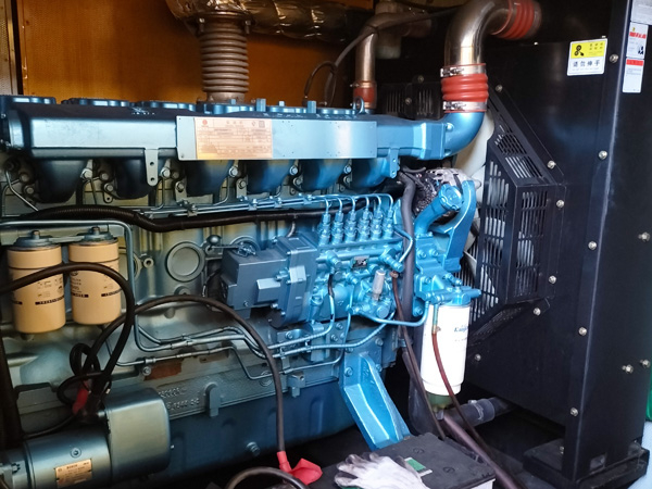 合浦磷酸铁锂蓄电池的使用寿命与哪些因素有关？